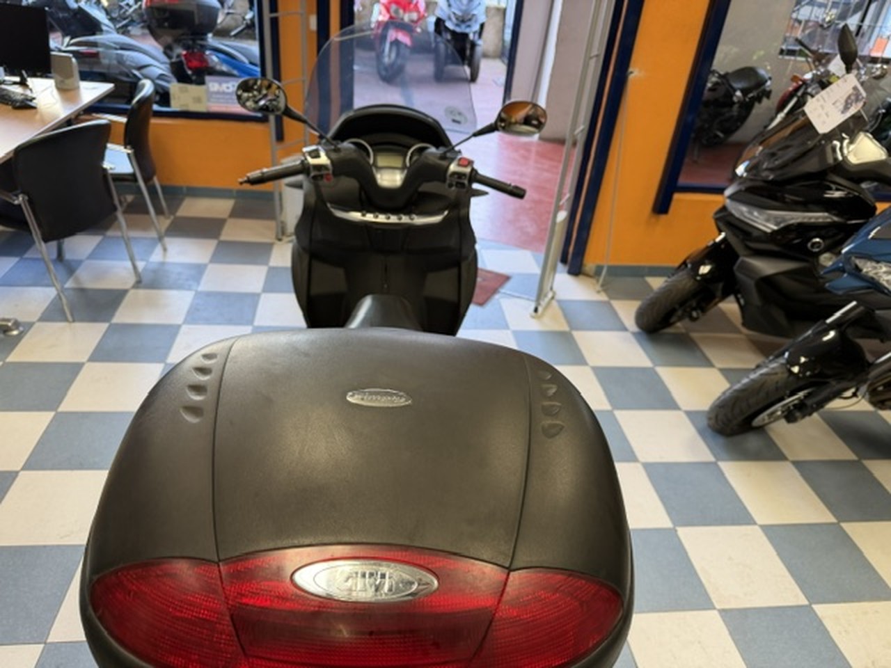 PIAGGIO MP3 500 LT ABS ASR PIAGGIO MP3 500 LT ABS ASR