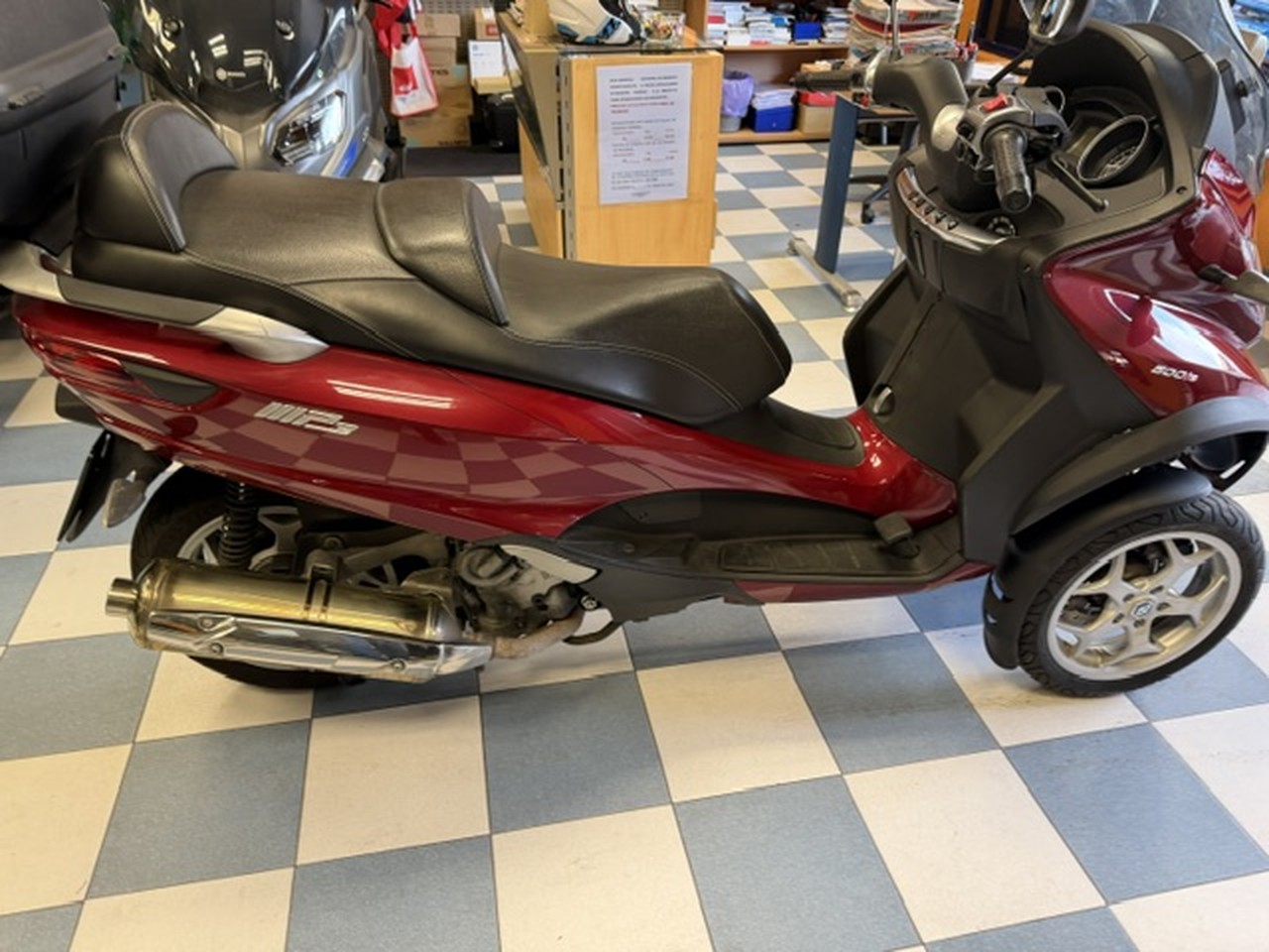 PIAGGIO MP3 500 LT ABS ASR PIAGGIO MP3 500 LT ABS ASR