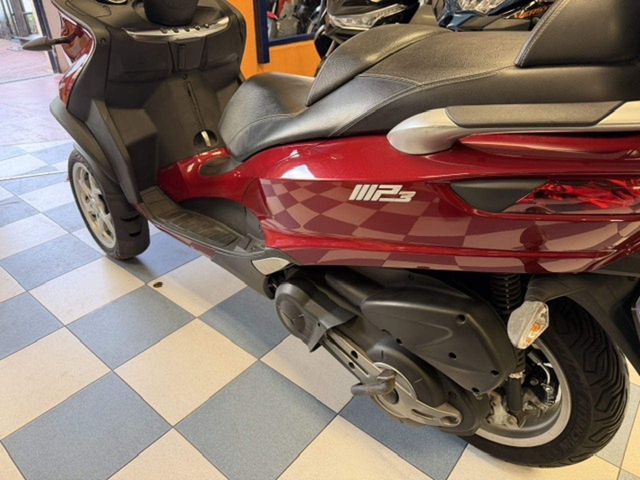 PIAGGIO MP3 500 LT ABS ASR PIAGGIO MP3 500 LT ABS ASR