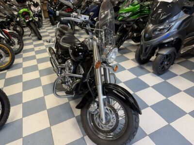 YAMAHA XVS 650 Drag Star Classic